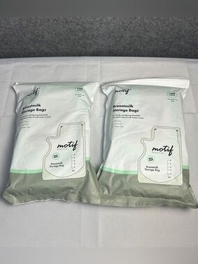 Motif Medical Breastmilk Storage Bags (2 packs) 100 Count Leak Proof Easy Pour